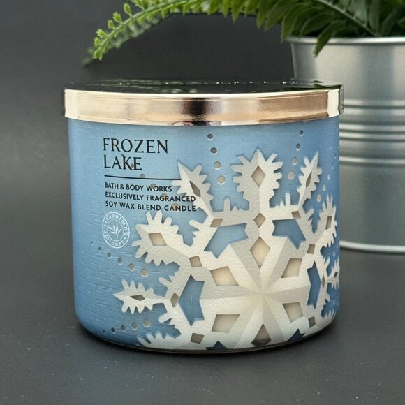BBW Frozen Lake Bath & Body Works 3 Wick Candle - Picture 1 of 10